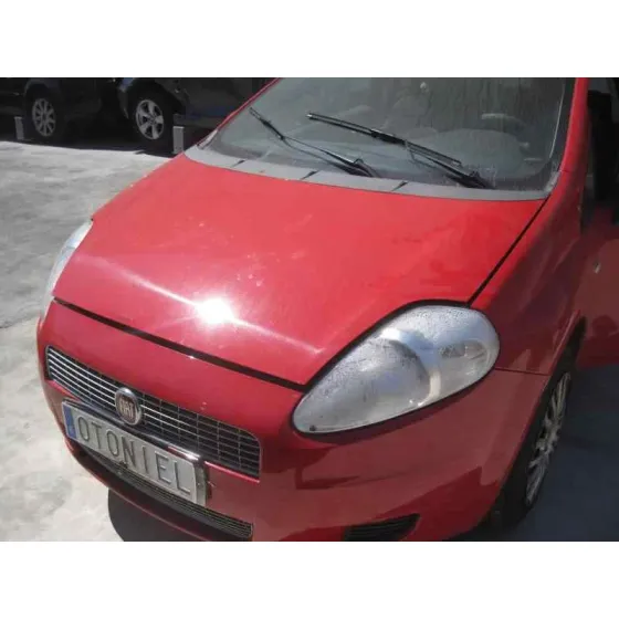 FIAT GRANDE PUNTO (199) '2009 1.2 8V ACTIVE (01.2007->) ROJO