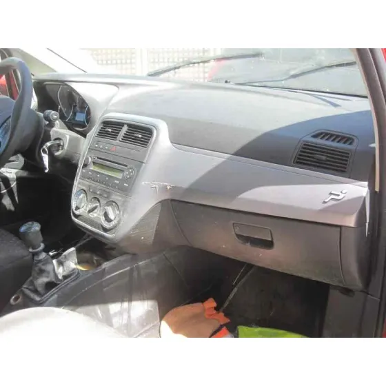 FIAT GRANDE PUNTO (199) '2009 1.2 8V ACTIVE (01.2007->) ROJO