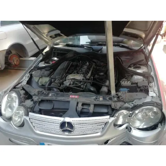 MERCEDES CLASE C (W203) SPORTCOUPE '2005 C 220 CDI (LA) (203.708) GRIS
