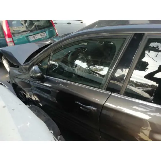 CITROEN C4 LIM. '2018 LIVE EDITION GRIS