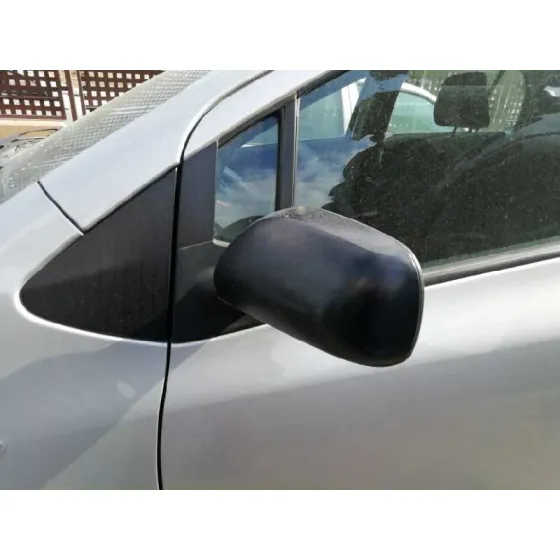 TOYOTA YARIS '2010 1.0 CAT GRIS PLATA