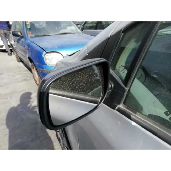 TOYOTA YARIS '2010 1.0 CAT GRIS PLATA