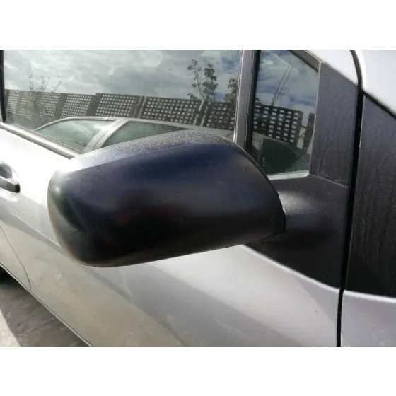 TOYOTA YARIS '2010 1.0 CAT GRIS PLATA