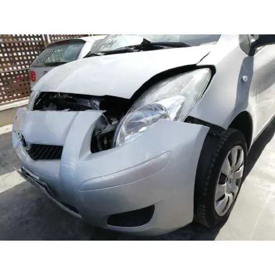 TOYOTA YARIS '2010 1.0 CAT GRIS PLATA