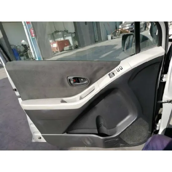 TOYOTA YARIS '2010 1.0 CAT GRIS PLATA