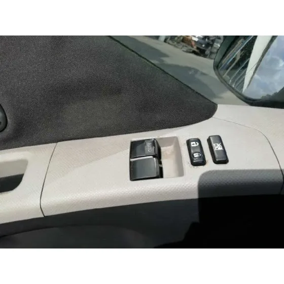 TOYOTA YARIS '2010 1.0 CAT GRIS PLATA
