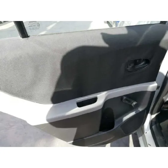 TOYOTA YARIS '2010 1.0 CAT GRIS PLATA