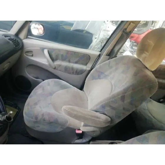 CITROEN XSARA PICASSO '2001 2.0 HDI GRIS