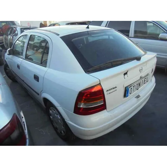 OPEL ASTRA G BERLINA '2002 CLUB BLANCO