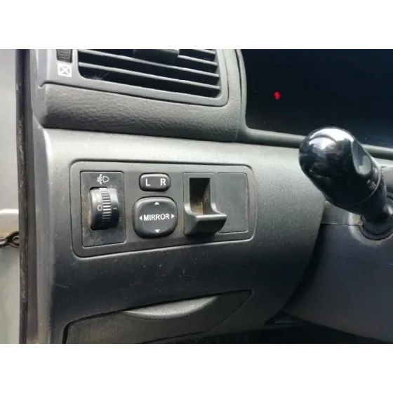 TOYOTA COROLLA (E12) '2003 2.0 TURBODIESEL CAT GRIS
