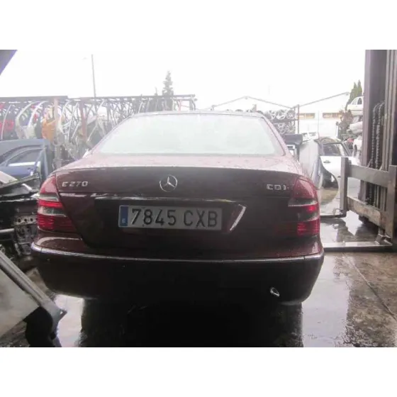 MERCEDES CLASE E (W211) BERLINA '2004 E 270 CDI (211.016) ROJO