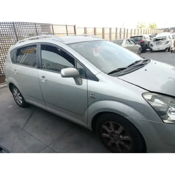 TOYOTA COROLLA VERSO (R1) '2004 2.0 D-4D SOL GRIS