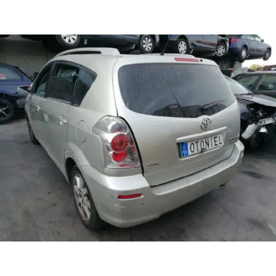 TOYOTA COROLLA VERSO (R1) '2004 2.0 D-4D SOL GRIS