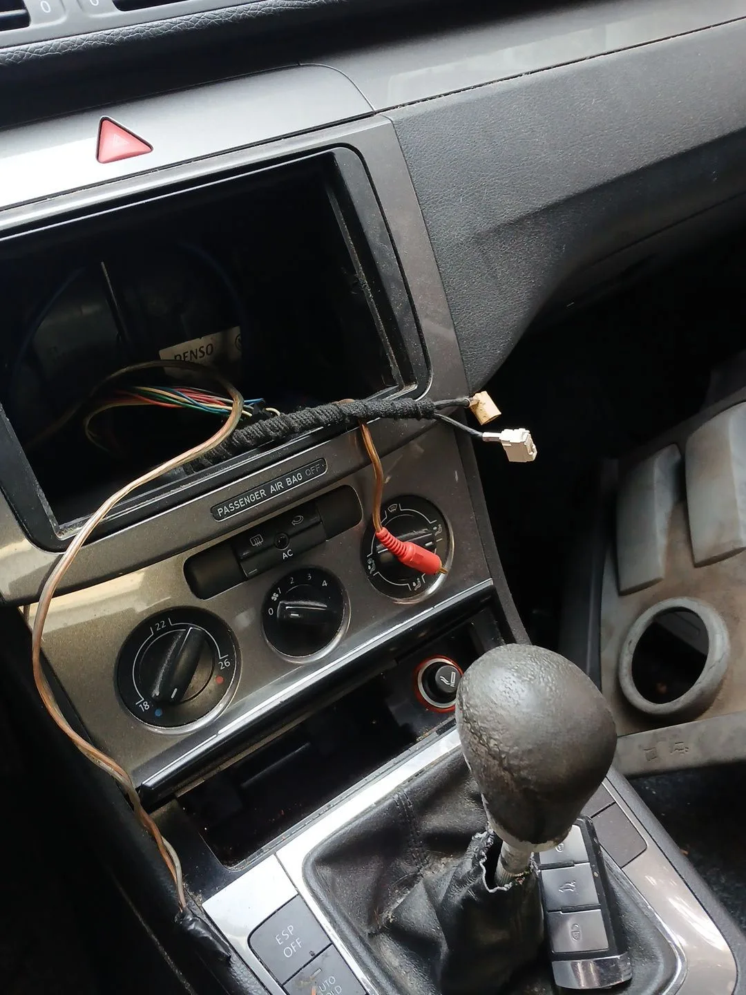 MOTOR BXE MANUAL 5V CVF/KW: 12.89/77