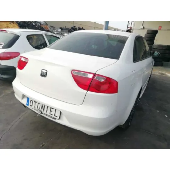 SEAT EXEO BERLINA (3R2) '2010 REFERENCE BLANCO