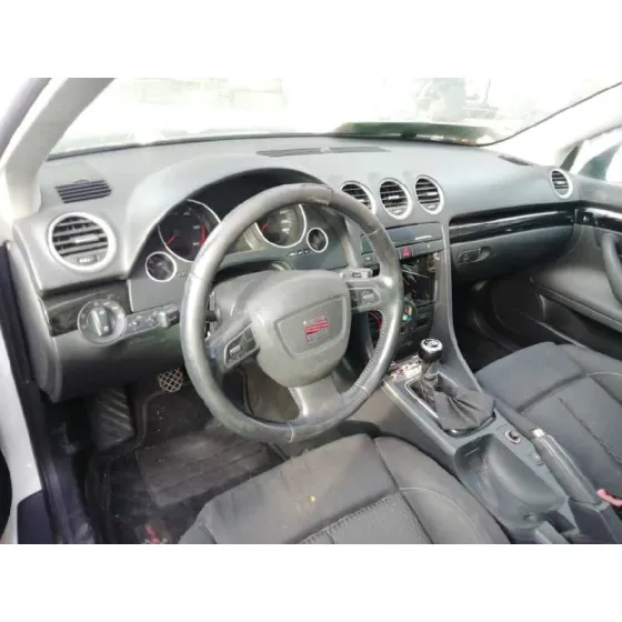 SEAT EXEO BERLINA (3R2) '2010 REFERENCE BLANCO