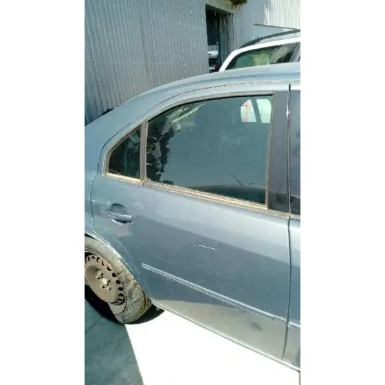 FORD MONDEO BERLINA (GE) '2001 AMBIENTE GRIZ AZULADO