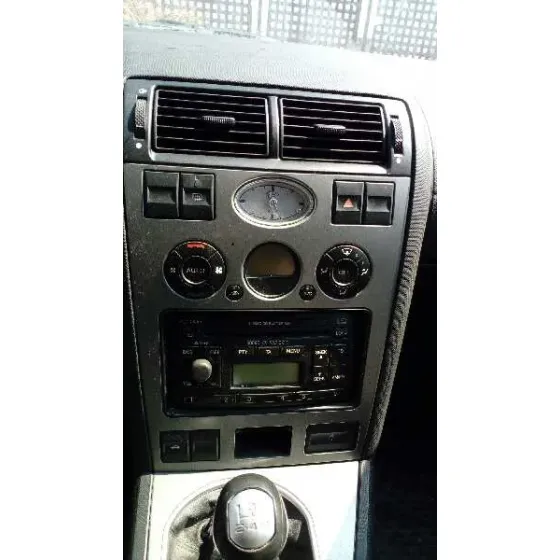 FORD MONDEO BERLINA (GE) '2001 AMBIENTE GRIZ AZULADO