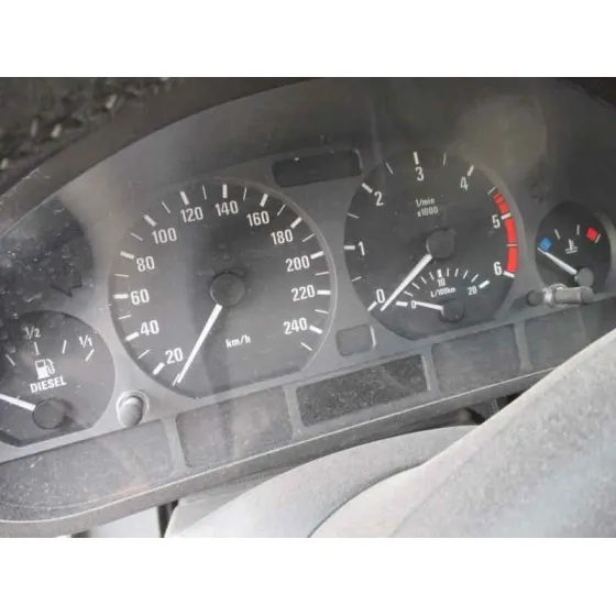 BMW SERIE 3 BERLINA (E46) '2003 320D NEGRO