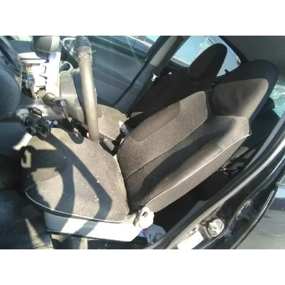 PEUGEOT 107 '2009 BASICO NEGRO
