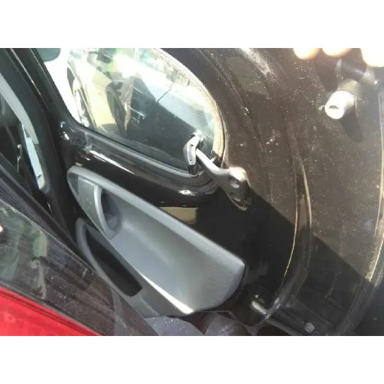 PEUGEOT 107 '2009 BASICO NEGRO