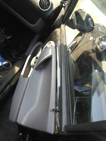 PEUGEOT 107 '2009 BASICO NEGRO