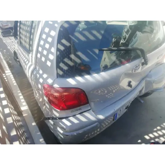 TOYOTA YARIS (NCP1/NLP1/SCP1) '2004 1.3 SOL AUTOMATICO GRIS