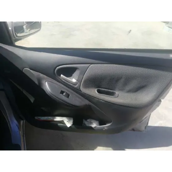 TOYOTA YARIS (NCP1/NLP1/SCP1) '2004 1.3 SOL AUTOMATICO GRIS