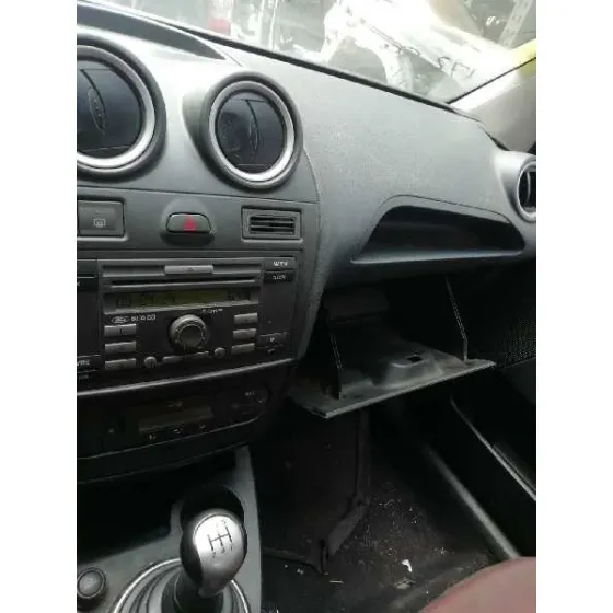 FORD FIESTA (CBK) '2007 AMBIENTE NEGRO