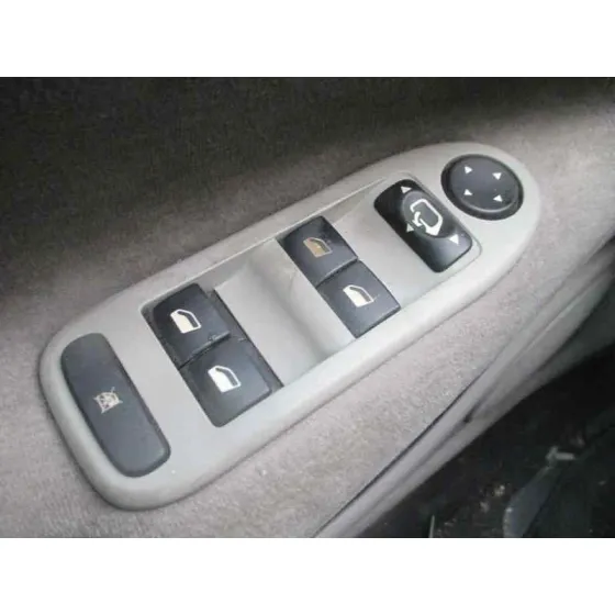 CITROEN C5 BERLINA '2007 ATTRACTION NEGRO