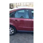 VOLVO S40 BERLINA VOLVO S40 BERLINA '2004 2.0 D KINETIC ROJO 2003