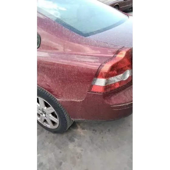 VOLVO S40 BERLINA '2004 2.0 D KINETIC ROJO