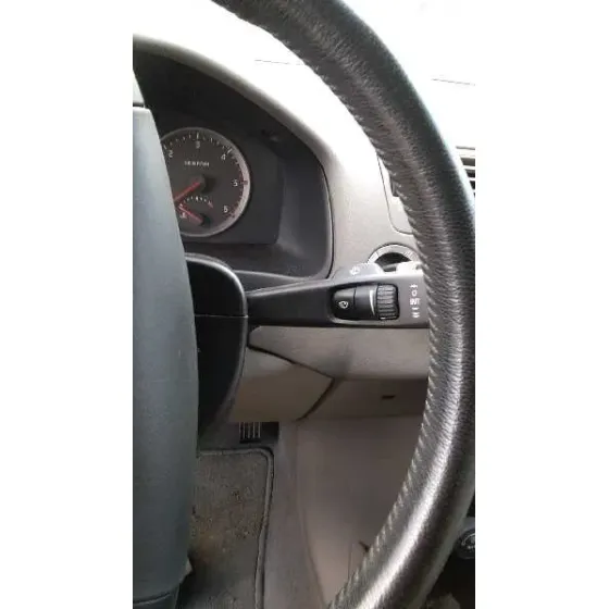 VOLVO S40 BERLINA '2004 2.0 D KINETIC ROJO
