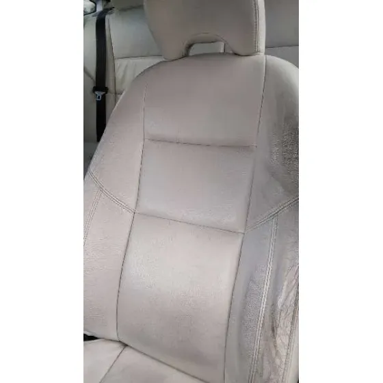 VOLVO S40 BERLINA '2004 2.0 D KINETIC ROJO