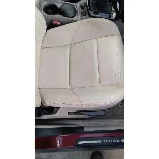 VOLVO S40 BERLINA '2004 2.0 D KINETIC ROJO
