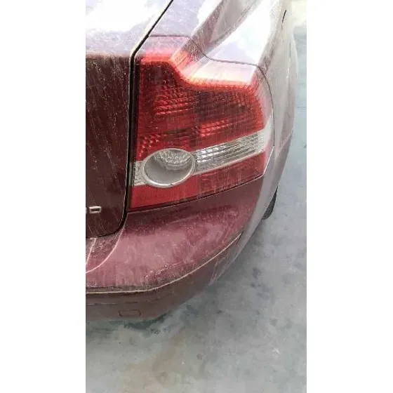 VOLVO S40 BERLINA '2004 2.0 D KINETIC ROJO