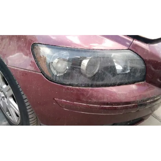 VOLVO S40 BERLINA '2004 2.0 D KINETIC ROJO