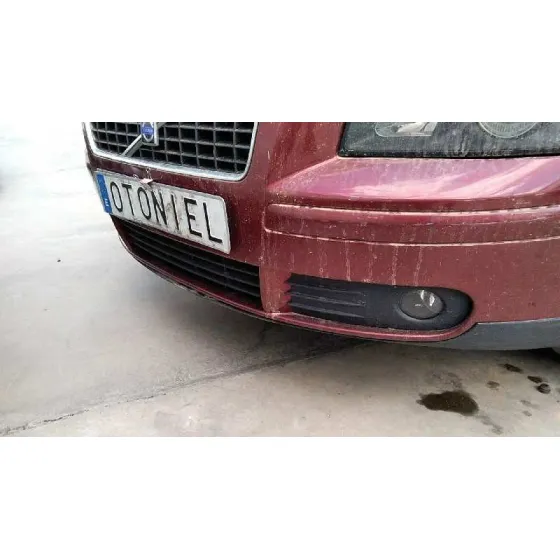 VOLVO S40 BERLINA '2004 2.0 D KINETIC ROJO