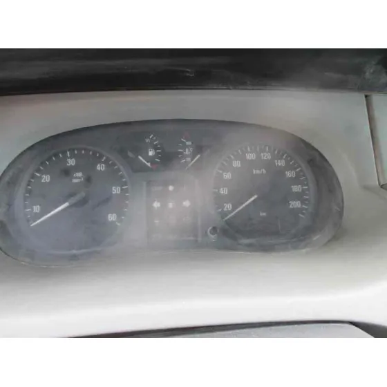 OPEL VIVARO '2002 1.9 CDTI CAT (F9Q-760 / L08) PLATA