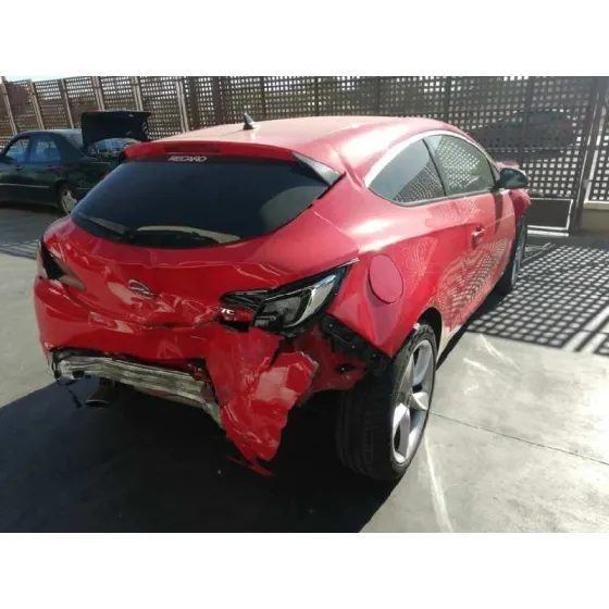 OPEL ASTRA J GTC '2012 SPORTIVE ROJO