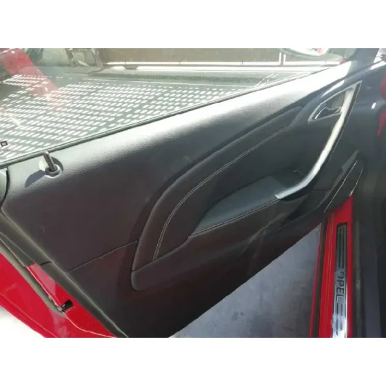 OPEL ASTRA J GTC '2012 SPORTIVE ROJO