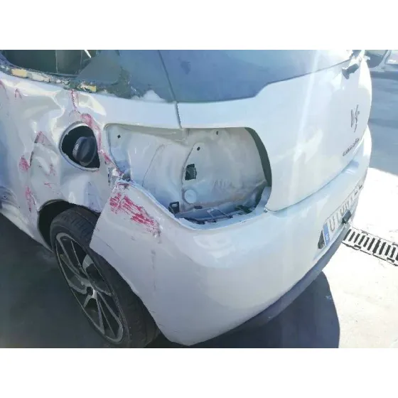 CITROEN DS3 '2015 1.6 HDI FAP BLANCO