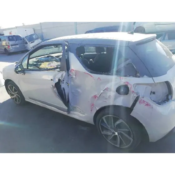 CITROEN DS3 '2015 1.6 HDI FAP BLANCO