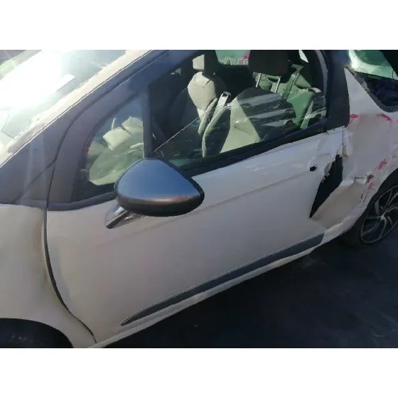 CITROEN DS3 '2015 1.6 HDI FAP BLANCO