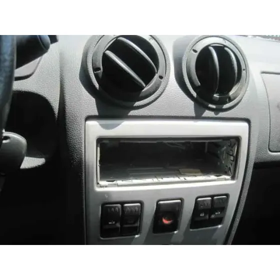 DACIA LOGAN '2006 AMBIANCE BLANCO
