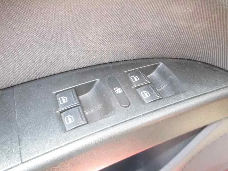 SEAT LEON (1P1) SEAT LEON (1P1) '2007 REFERENCE ROJO 2005