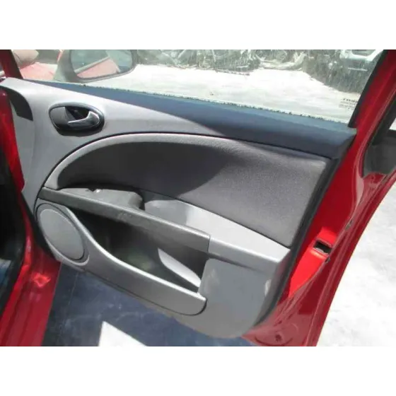 SEAT LEON (1P1) '2007 REFERENCE ROJO