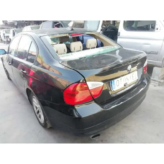 BMW SERIE 3 BERLINA (E90) '2008 320D NEGRO