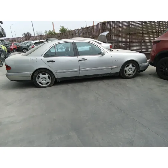 TIPO MOTOR: 0M.606.962 CVF/KW: 19.96/130