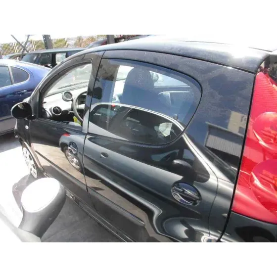 PEUGEOT 107 '2009 URBAN NEGRO